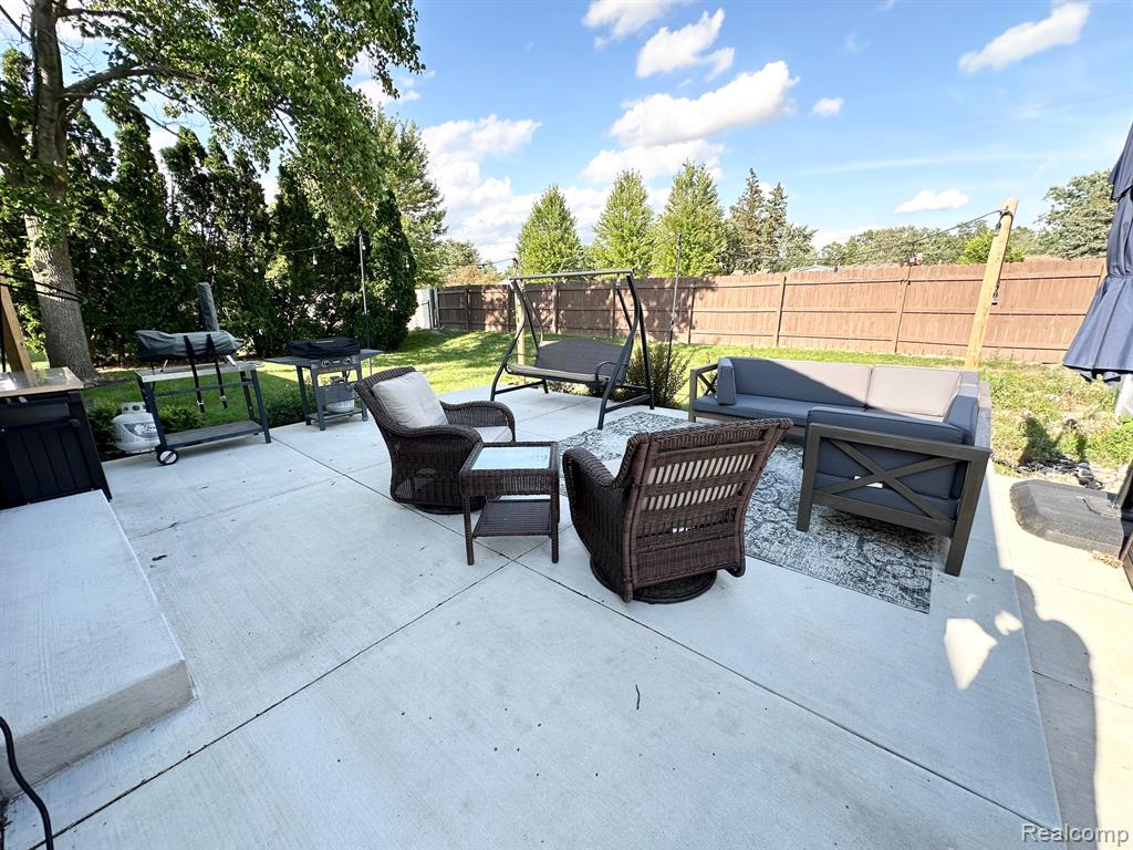 6700 WOONSOCKET Street, Canton, MI 48187 — Photo 24