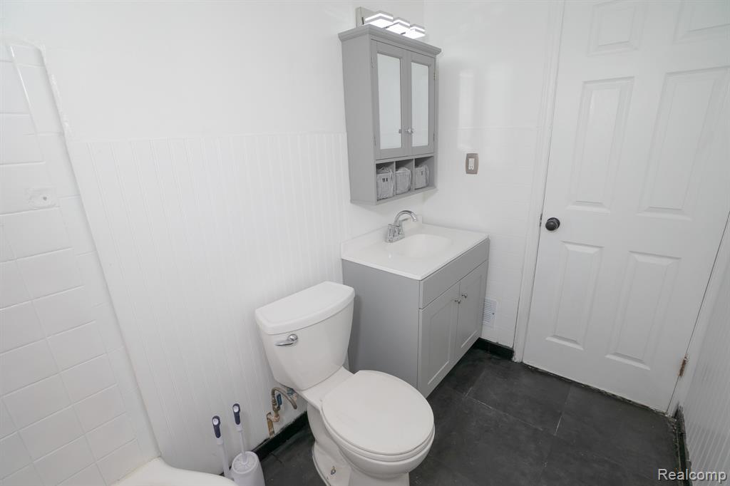 6251 Minock Street, Detroit, MI 48228 — Photo 8