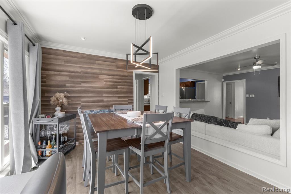 823 NEW YORK Avenue, Lincoln Park, MI 48146 — Photo 19