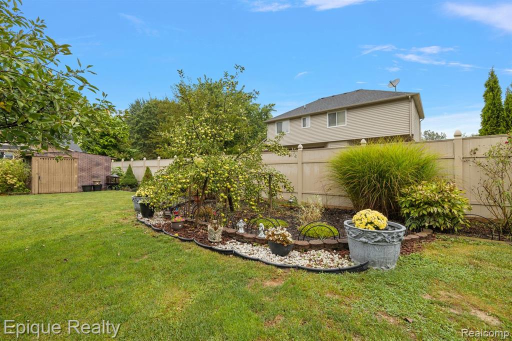 4527 Rochester Road, Troy, MI 48085 — Photo 11