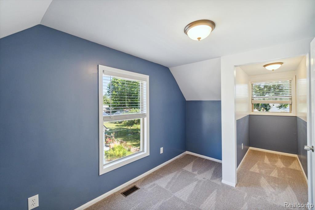 4235 RED ARROW Road, Flint, MI 48507 — Photo 22
