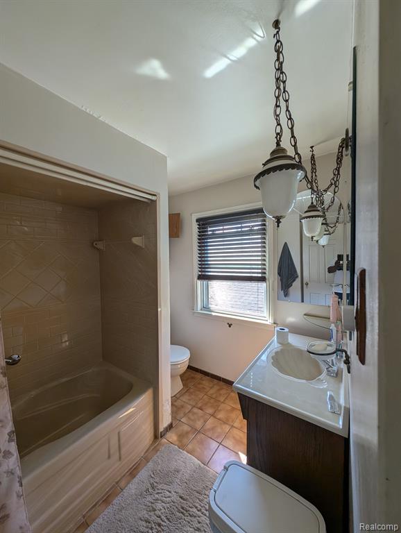 9864 E OUTER Drive, Detroit, MI 48224 — Photo 15