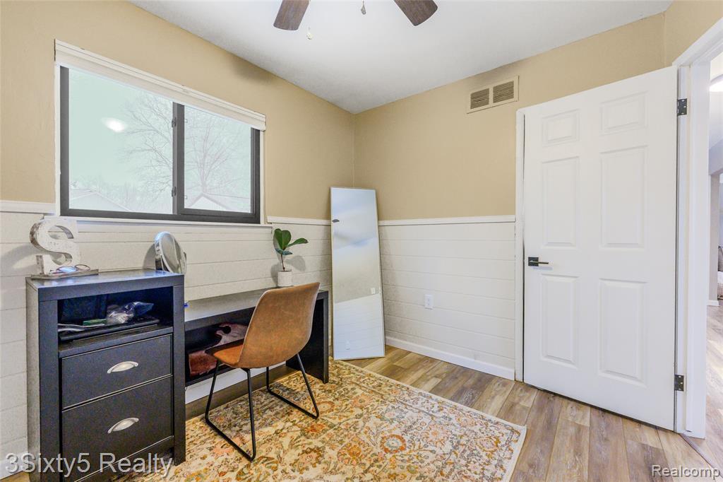 27559 Weddel Avenue, Brownstown, MI 48183 — Photo 12