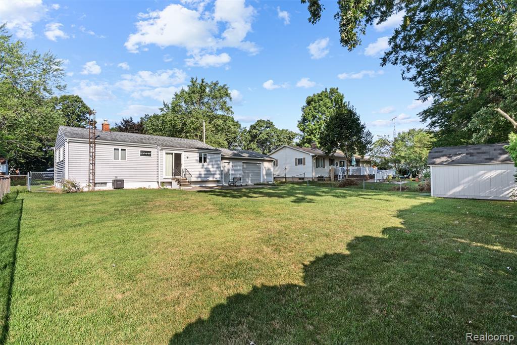 4323 Ashlawn Drive, Flint, MI 48507 — Photo 31