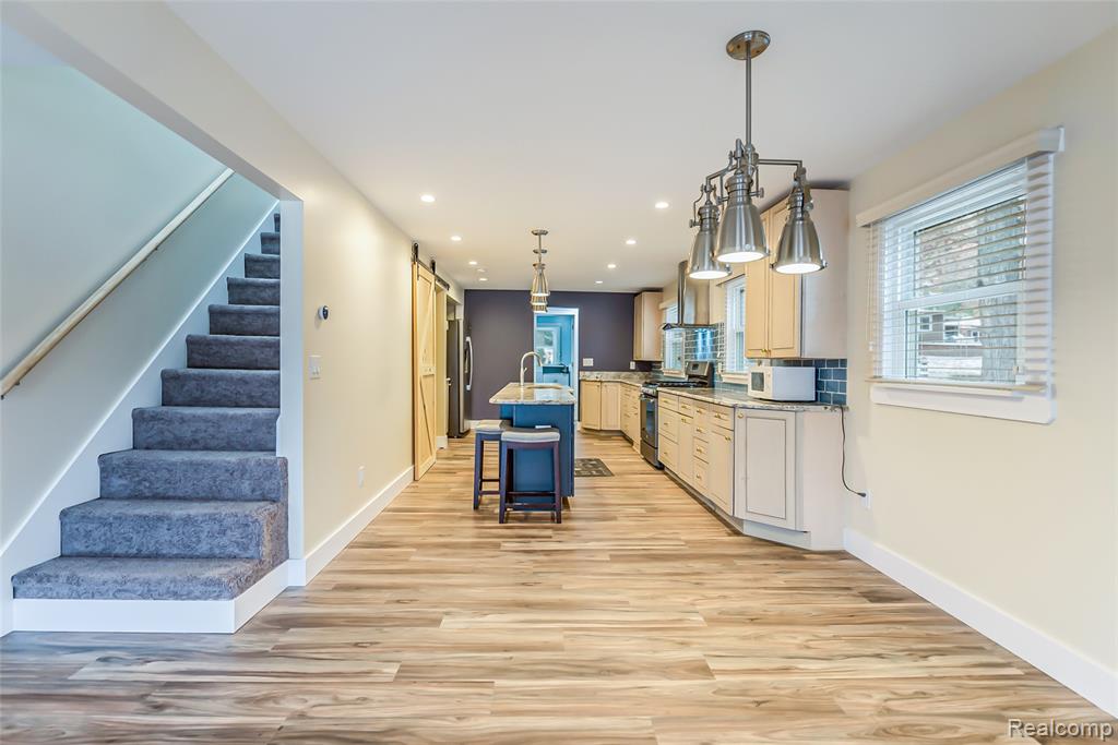 542 Oak Dale Drive, Chelsea, MI 48118 — Photo 42