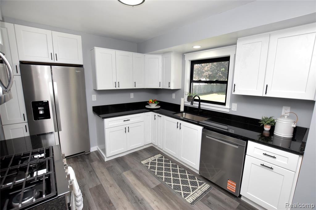 5187 Lippincott Boulevard, Burton, MI 48519 — Photo 3