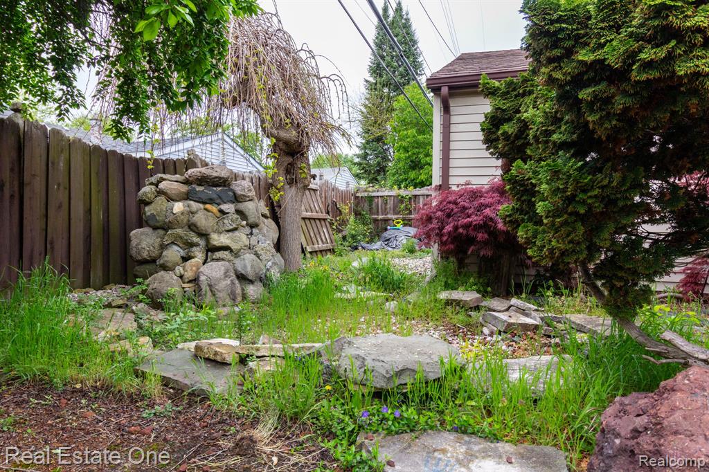 1977 Markese Avenue, Lincoln Park, MI 48146 — Photo 40