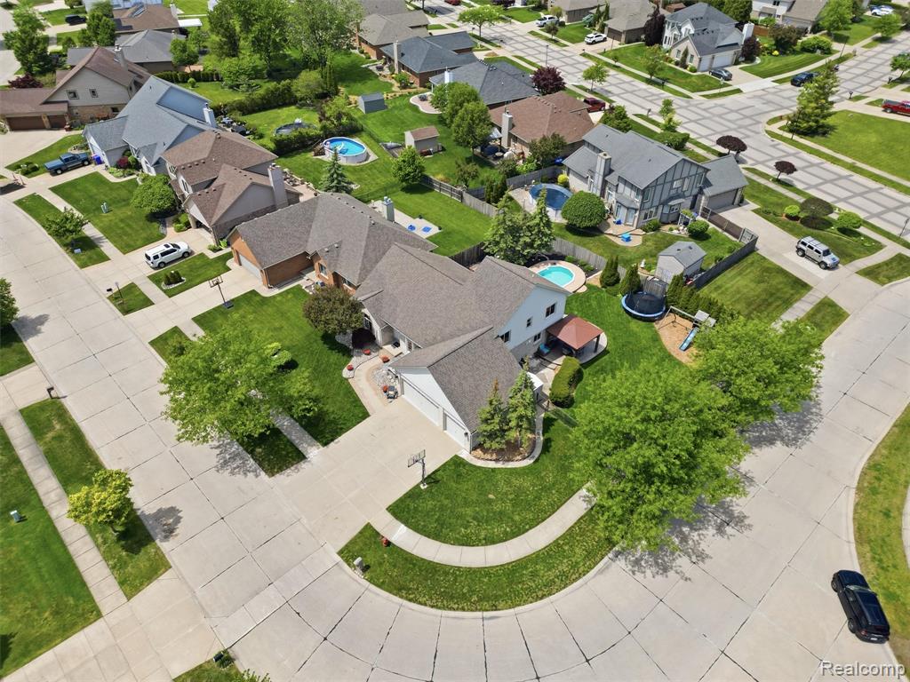 15581 Spiceway, Fraser, MI 48026 — Photo 4
