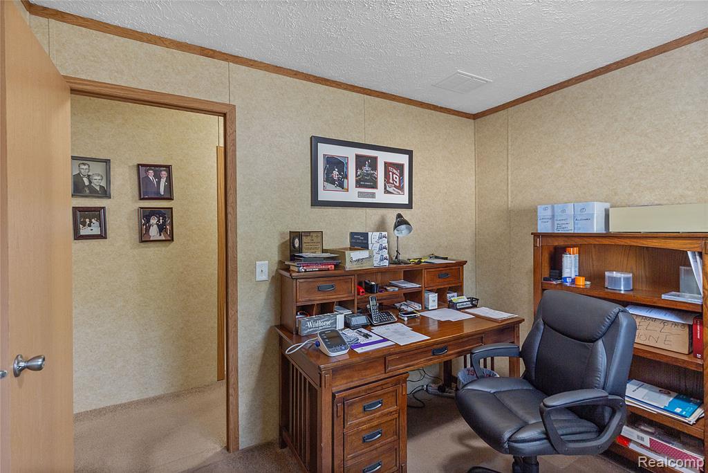 111 Riviera, Oakland, MI 48371 — Photo 16