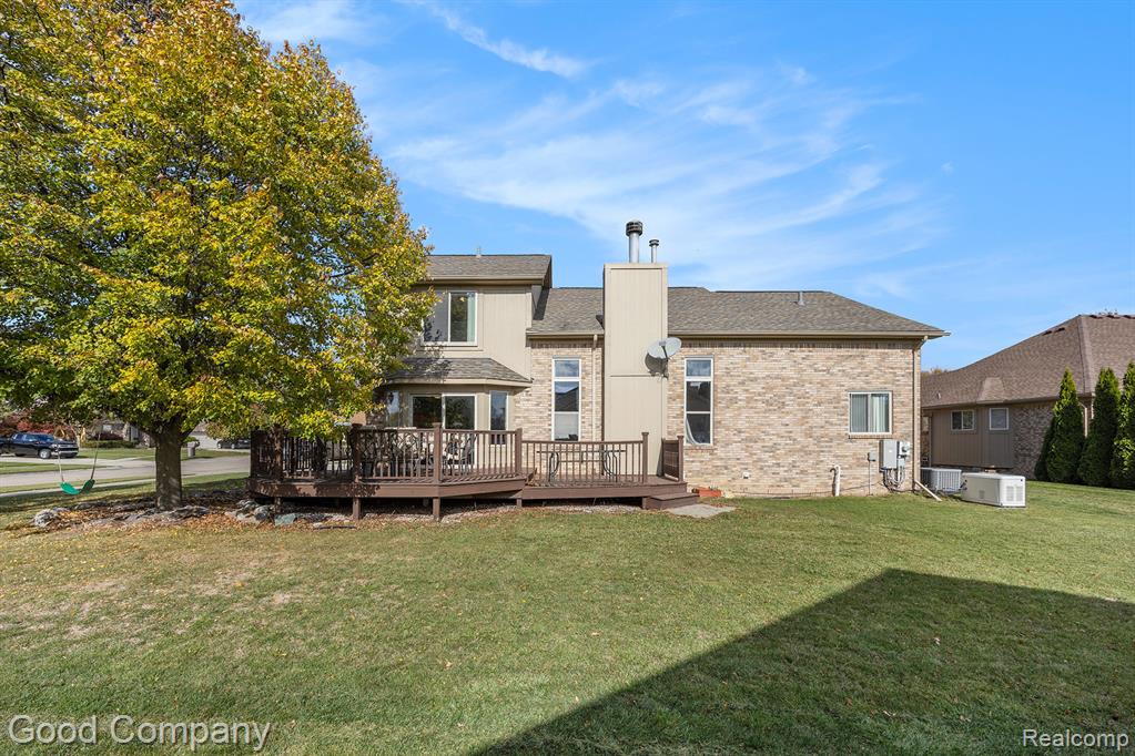 52117 Pebble Creek Drive, New Baltimore, MI 48047 — Photo 32