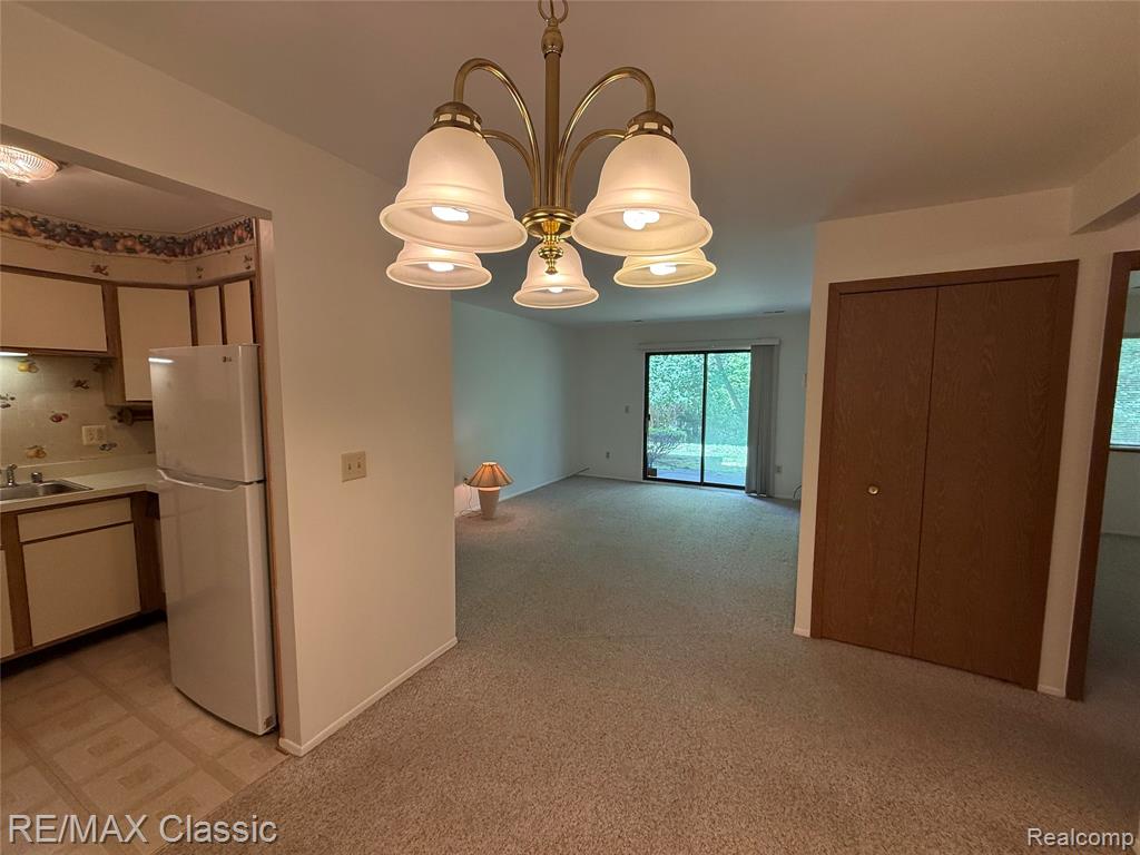7806 Manor Circle, 103, Westland, MI — Photo 22