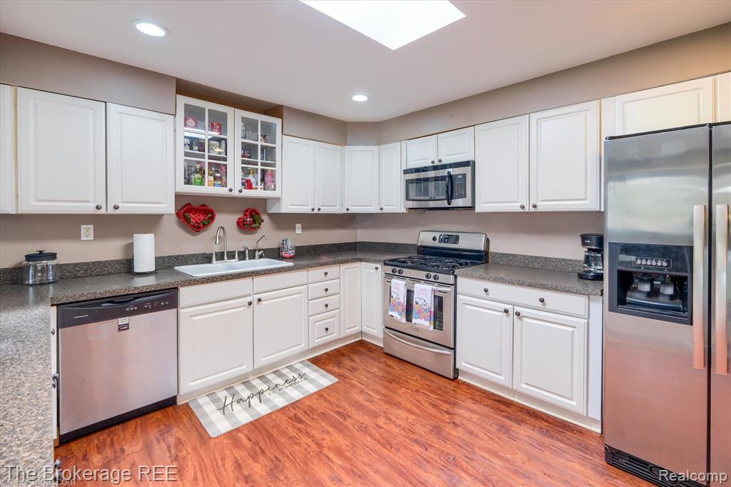 4156 Bobwhite Drive, Flint, MI 48506 — Photo 16