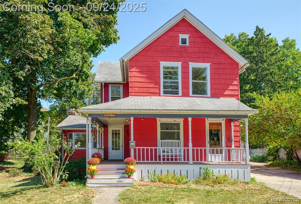 601 S Main Street, Chelsea, MI 48118 — front exterior