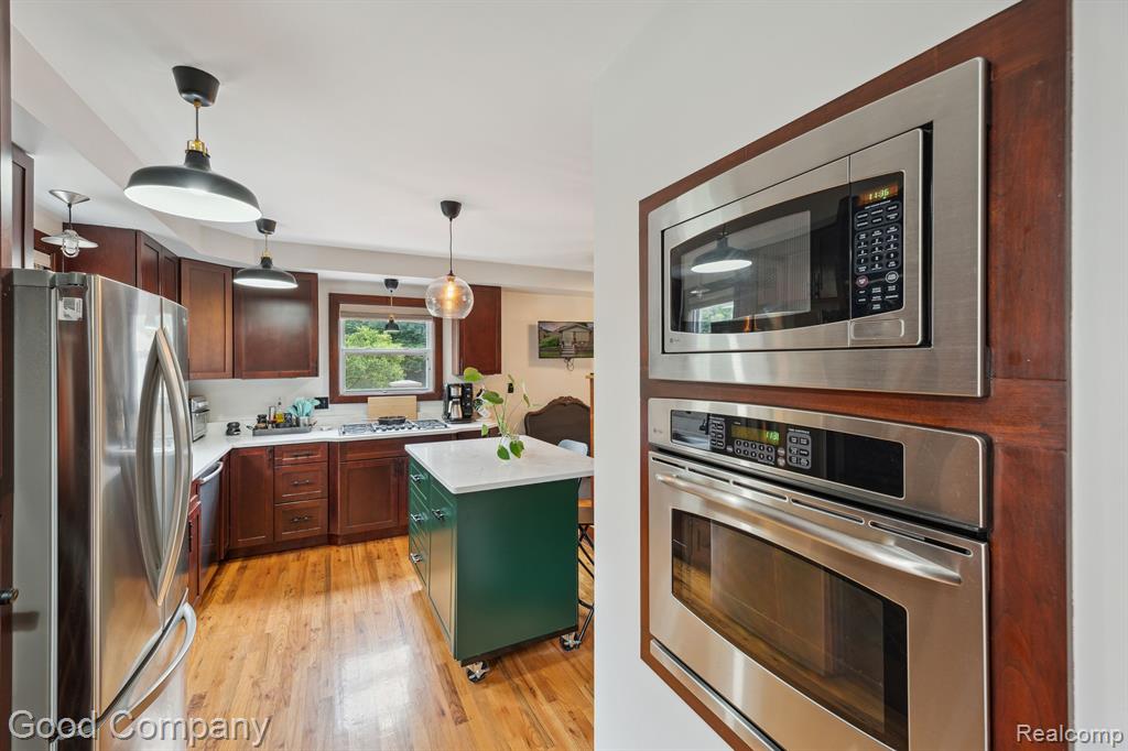 964 W LEWISTON Avenue, Ferndale, MI 48220 — Photo 26