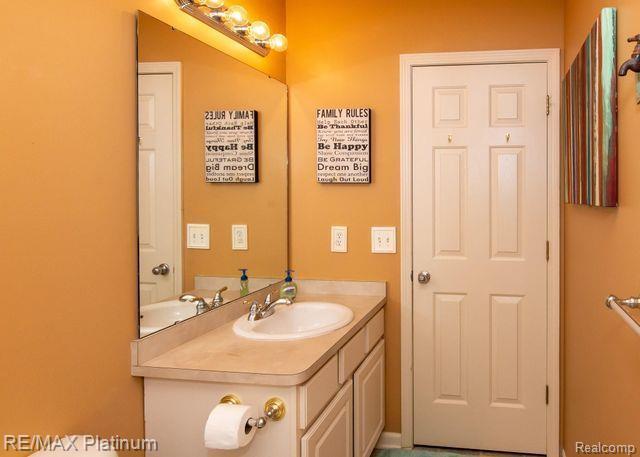 792 GLENLIVET Street, Howell, MI 48843 — Photo 27