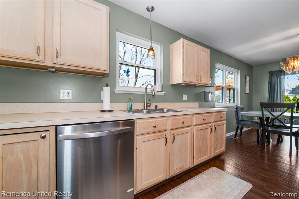 785 Eagle Heights Drive, South Lyon, MI 48178 — Photo 12