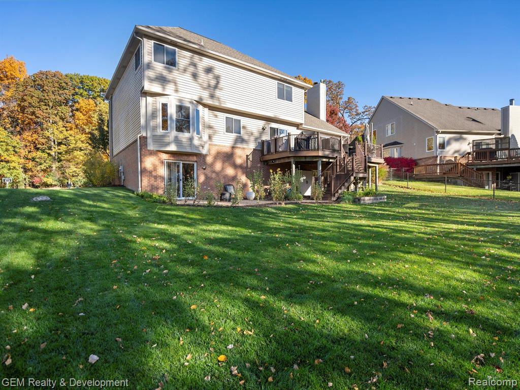 4163 DELPHINE Drive, Wixom, MI 48393 — Photo 40