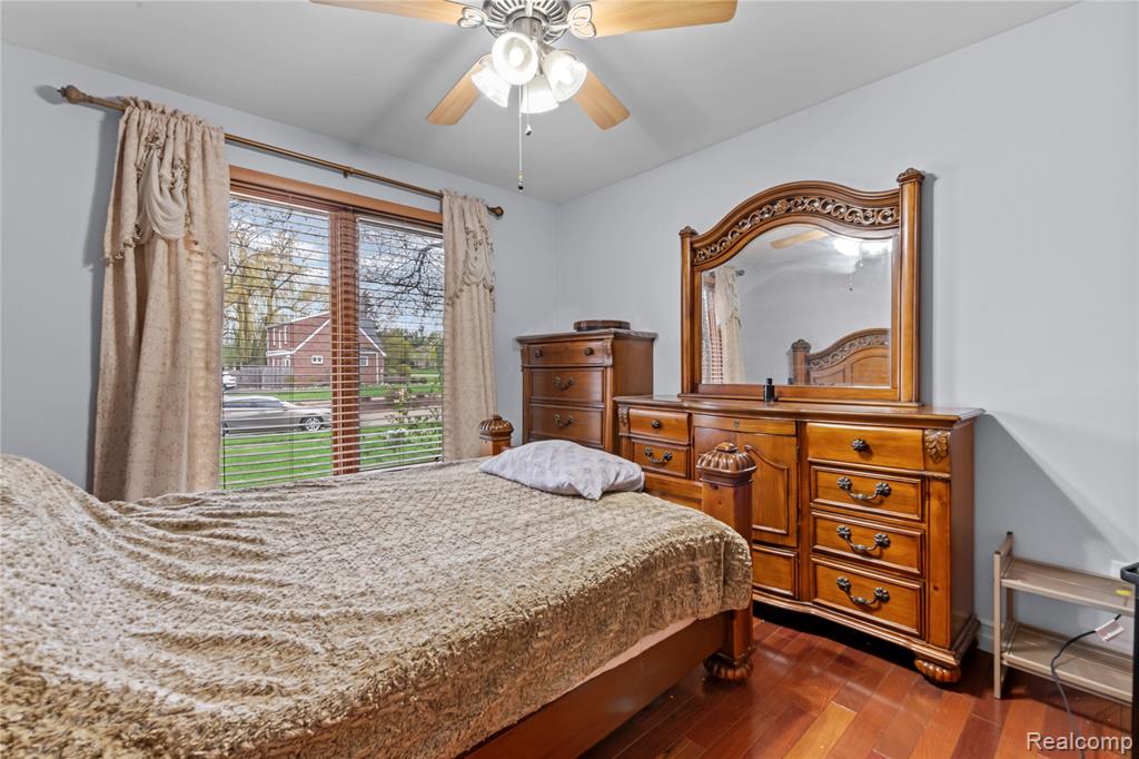 46902 Amberwood Drive, Shelby Twp, MI 48317 — Photo 17