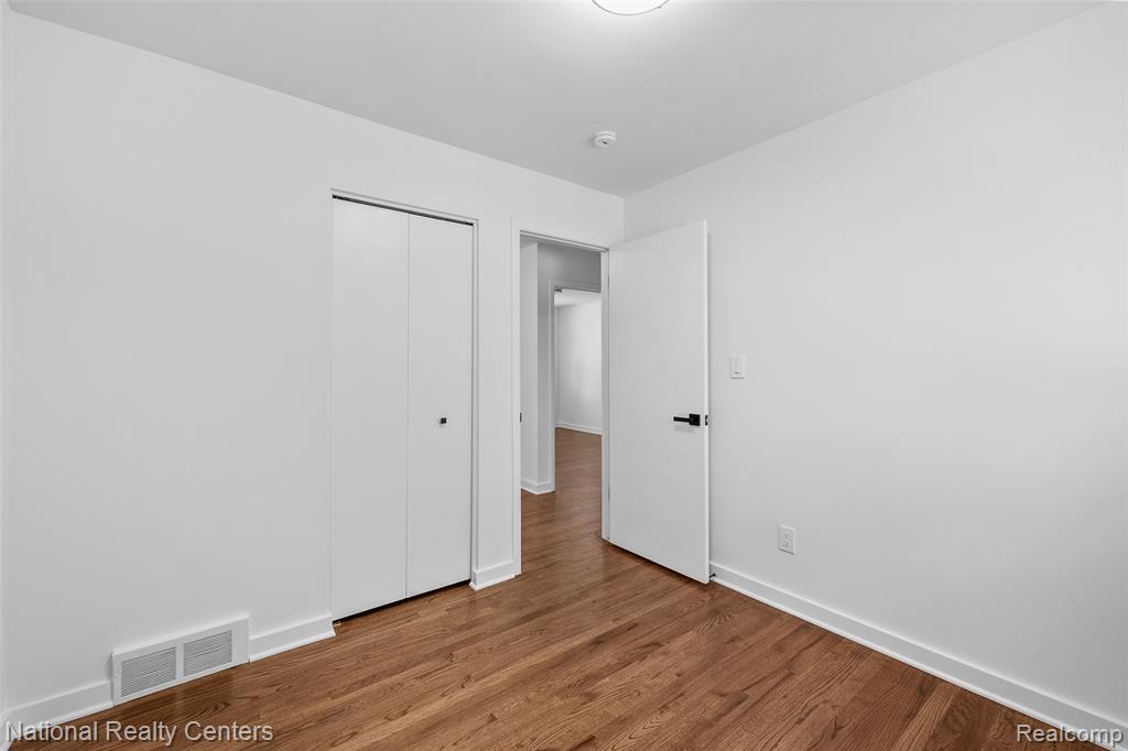 27736 Osmun Street, Madison Heights, MI 48071 — Photo 13