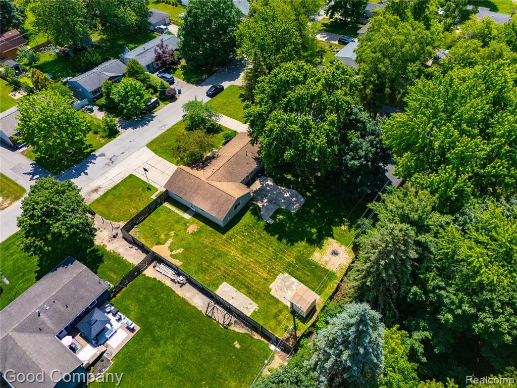 3130 Greenlawn Avenue, Commerce Twp, MI 48382 — Photo 31