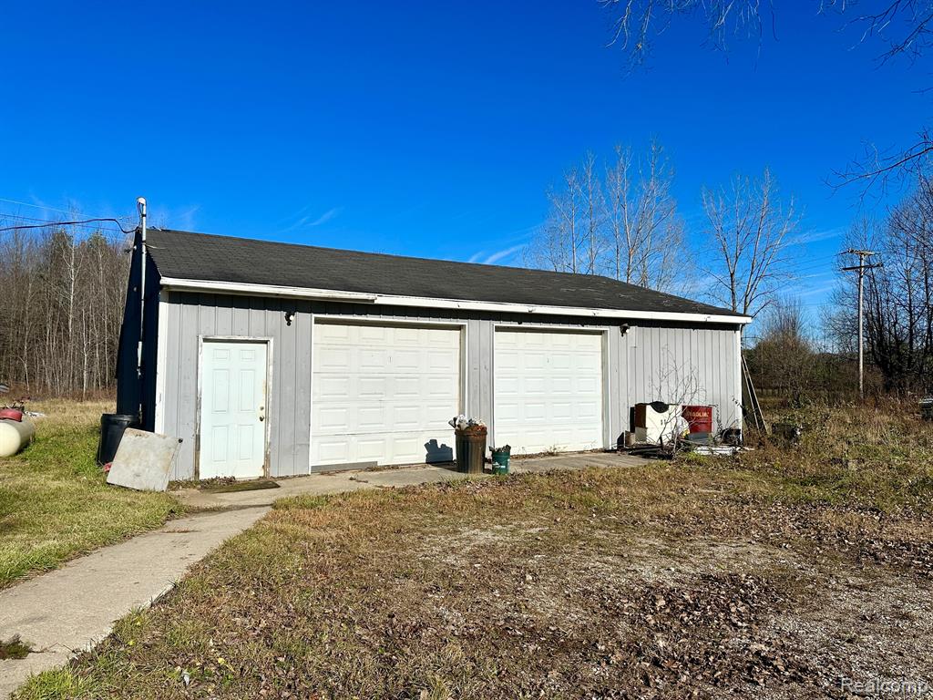 7700 RAVENSWOOD Road, Wales, MI — Photo 17