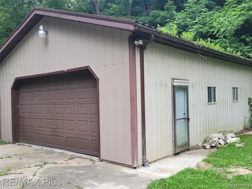 2047 Hickory Drive, Lapeer, MI 48446 — Photo 48