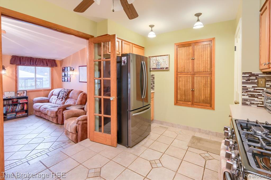 5107 Hartland Drive, Flint, MI 48506 — Photo 22