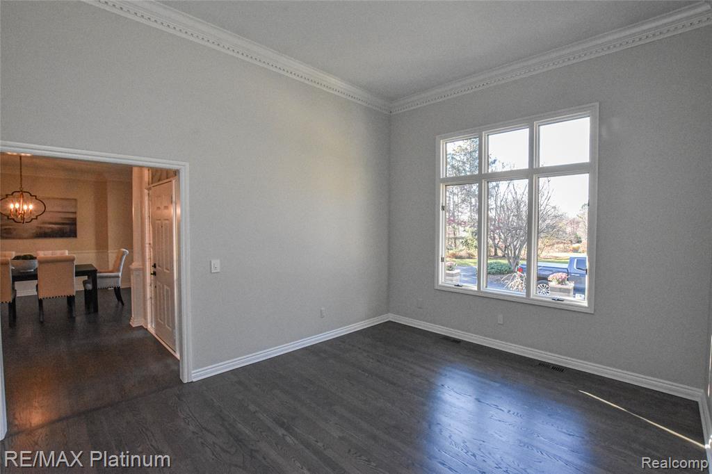4215 Rolling Pines Court, Commerce Twp, MI 48382 — Photo 30