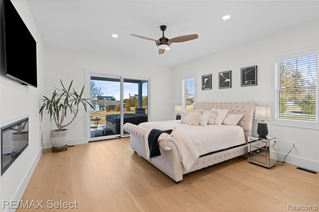 2208 Grove Park Road, Fenton, MI, 48430