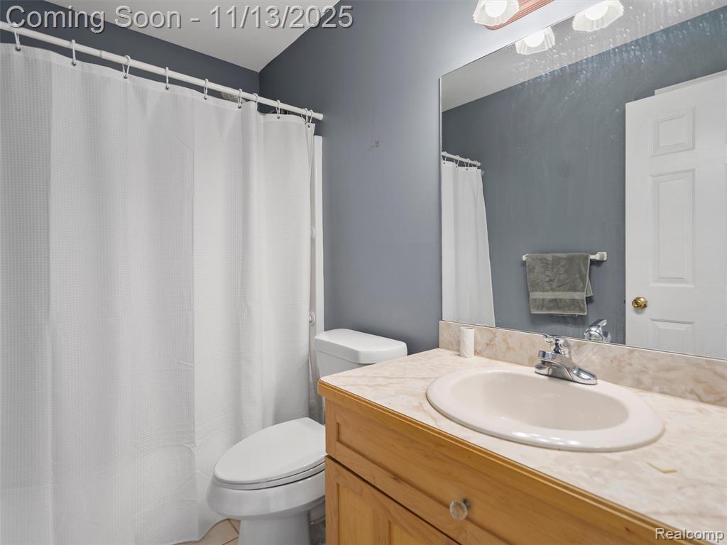 8249 Old Harbor, Grand Blanc, MI 48439 — Photo 31