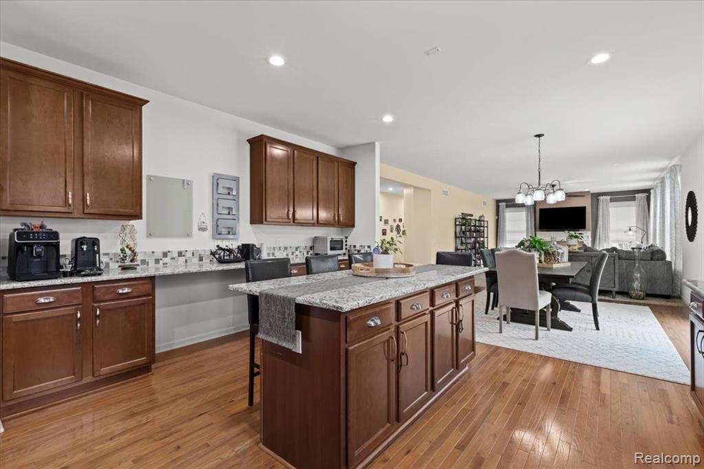 10522 STONEY POINT Drive, South Lyon, MI 48178 — Photo 11