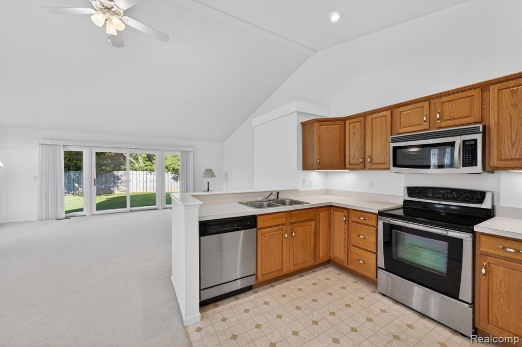 100 Aberdeen Drive, 36, Flushing, MI 48433 — Photo 19
