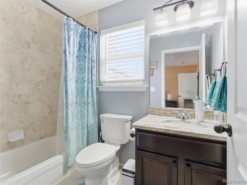 47450 Ellery Lane, Canton, MI 48187 — Photo 38