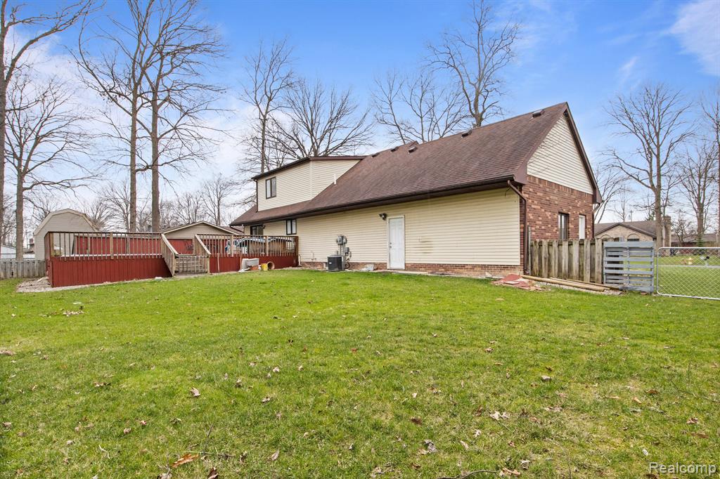 8765 JOANN Drive, Newport, MI 48166 — Photo 30