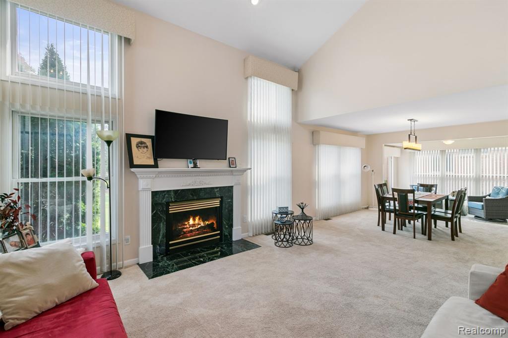 43552 INGLENOOK CT, Sterling Heights, MI 48314 — Photo 9
