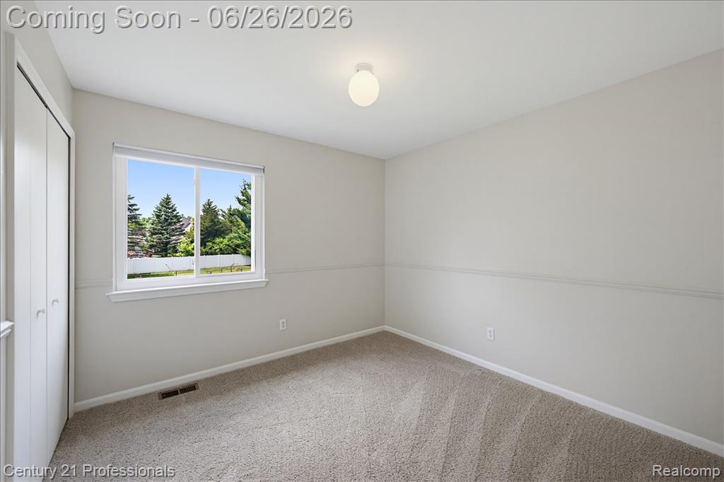 4683 Fox Chase Drive, White Lake, MI 48383 — Photo 31