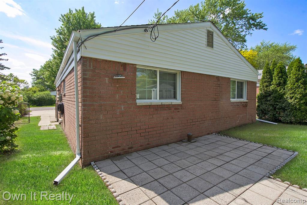 5680 N GLOBE Street, Westland, MI — Photo 31