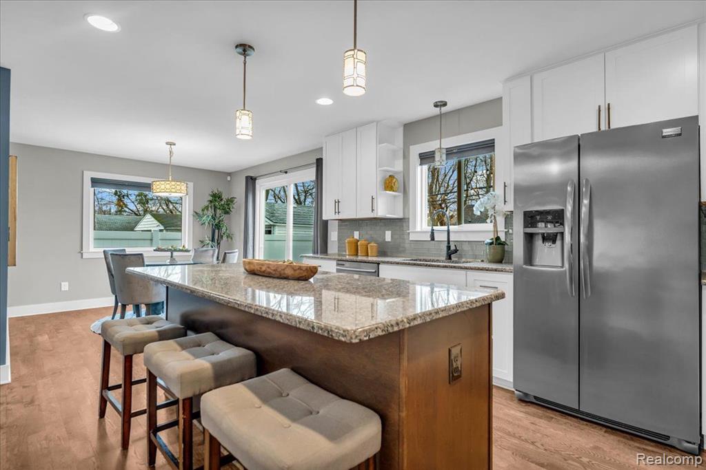 705 WHITCOMB Avenue, Royal Oak, MI 48073 — Photo 14
