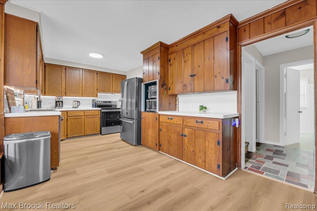 18560 Wiltshire Boulevard, Lathrup Village, MI 48076 — Photo 10