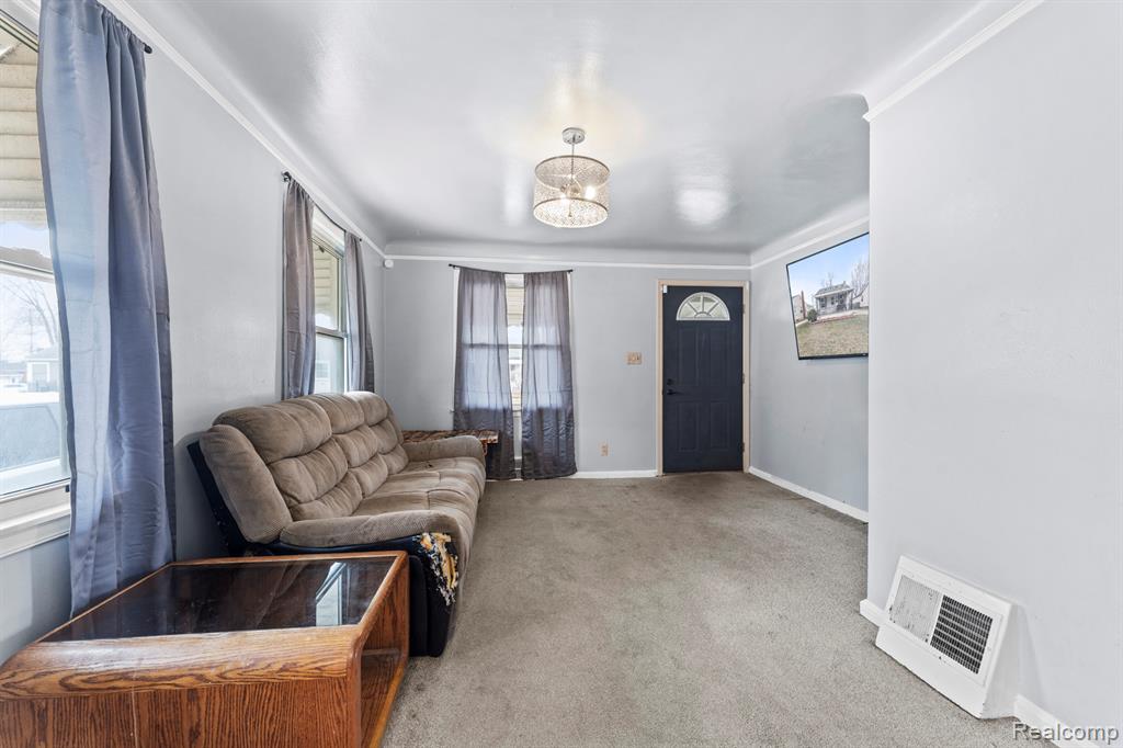 13656 Ward Street, Southgate, MI 48195 — Photo 3