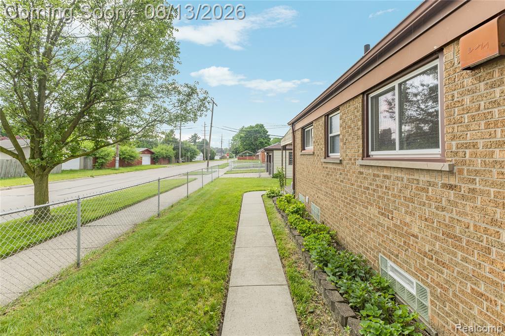 8758 Huron Street, Taylor, MI 48180 — Photo 25