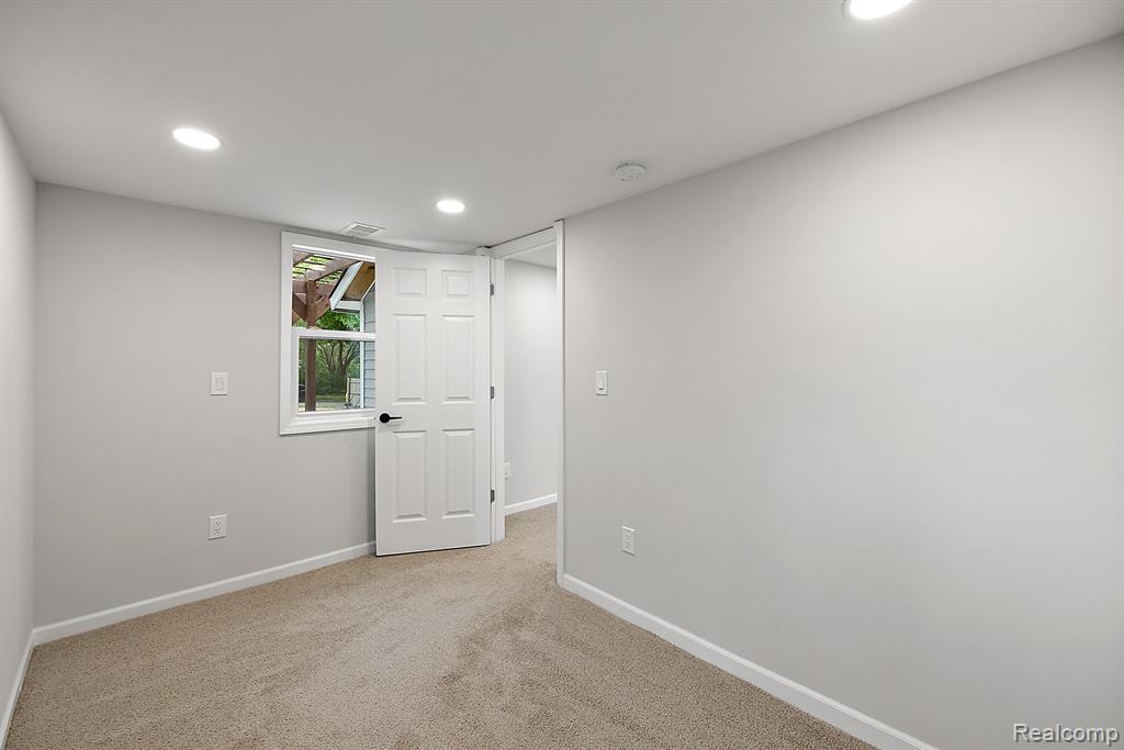 759 YOUNG Street, Pontiac, MI 48340 — Photo 20