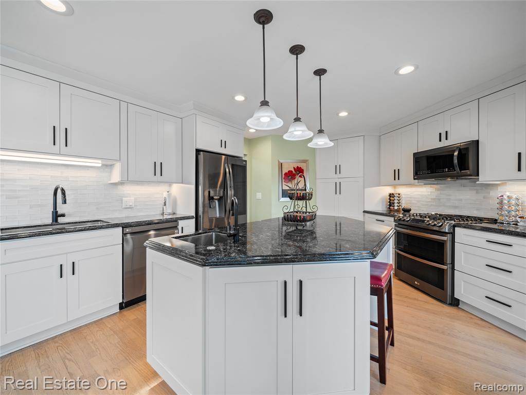 9929 Curie Lane, Pinckney, MI 48169 — Photo 14