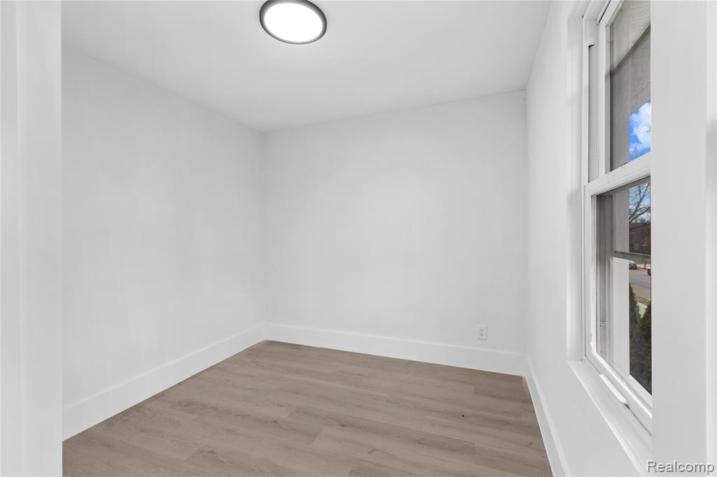 7722 Miller Road, Dearborn, MI 48126 — Photo 23