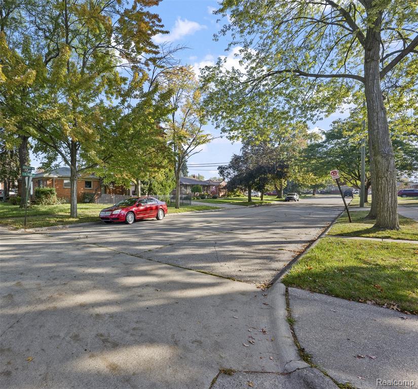 9334 N Joseph Avenue, Allen Park, MI 48101 — Photo 6