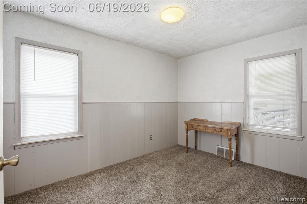 529 Champaign Road, Lincoln Park, MI 48146 — Photo 9