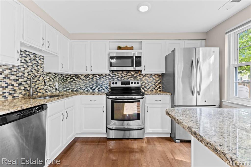 19848 Irongate Court, Northville, MI 48167 — Photo 6