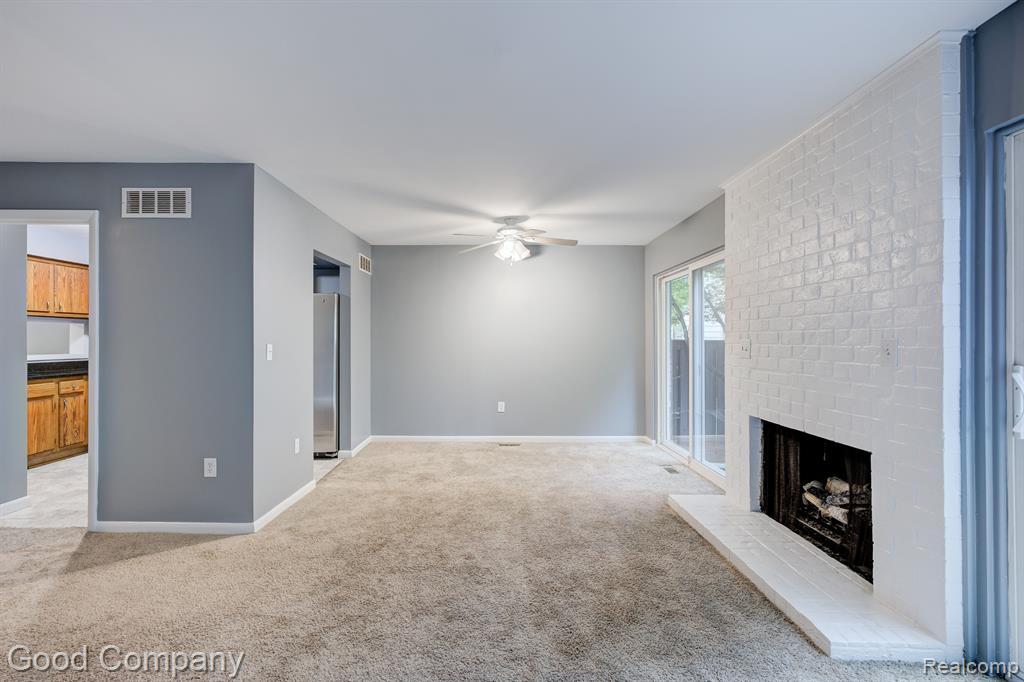 2030 WICKHAM Street, Royal Oak, MI 48073 — Photo 9