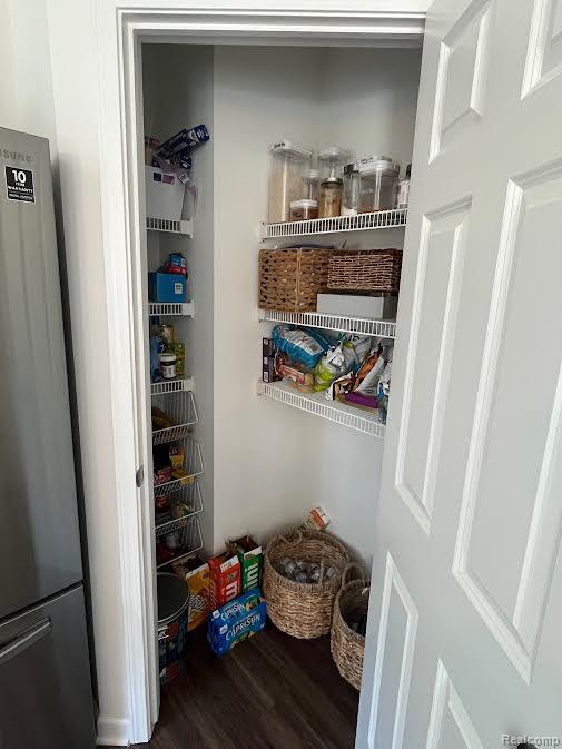 9568 S Nature View Lane, Ypsilanti, MI 48197 — Photo 22