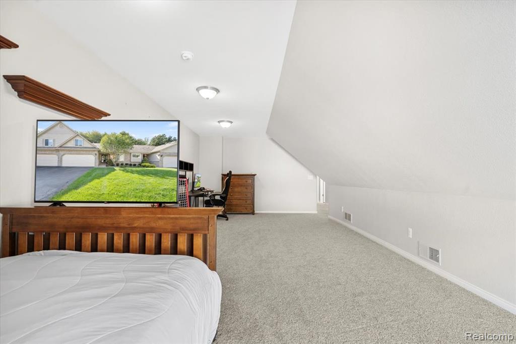 17452 Ava Court, New Boston, MI 48164 — Photo 20